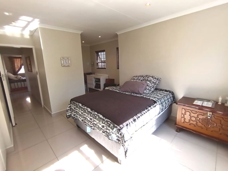 3 Bedroom Property for Sale in Charlo Eastern Cape